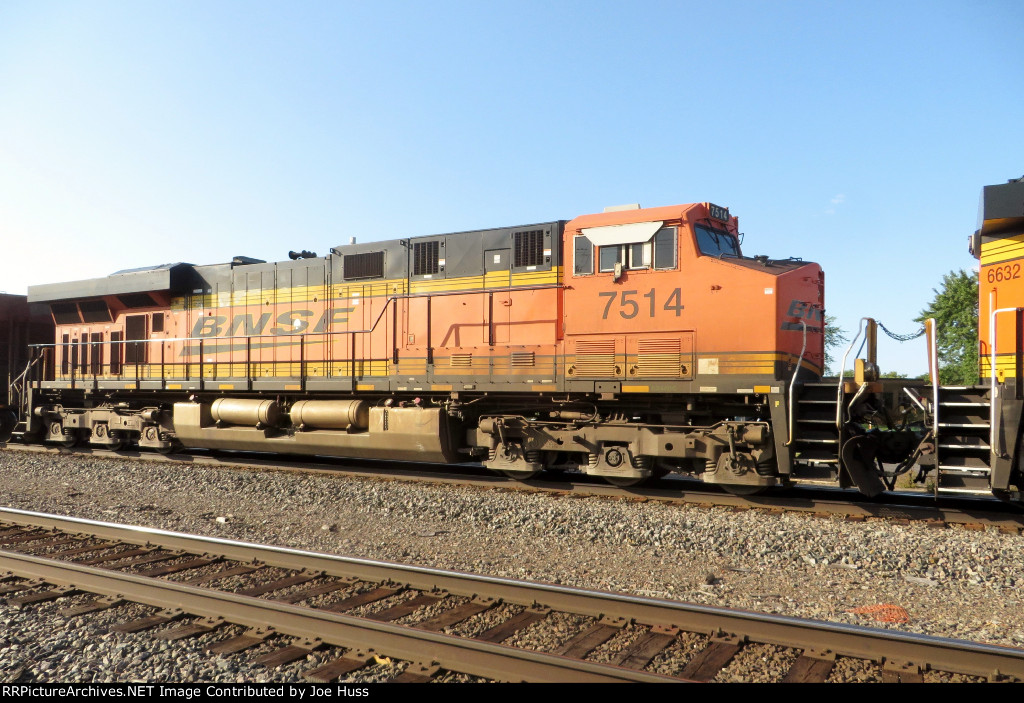 BNSF 7514